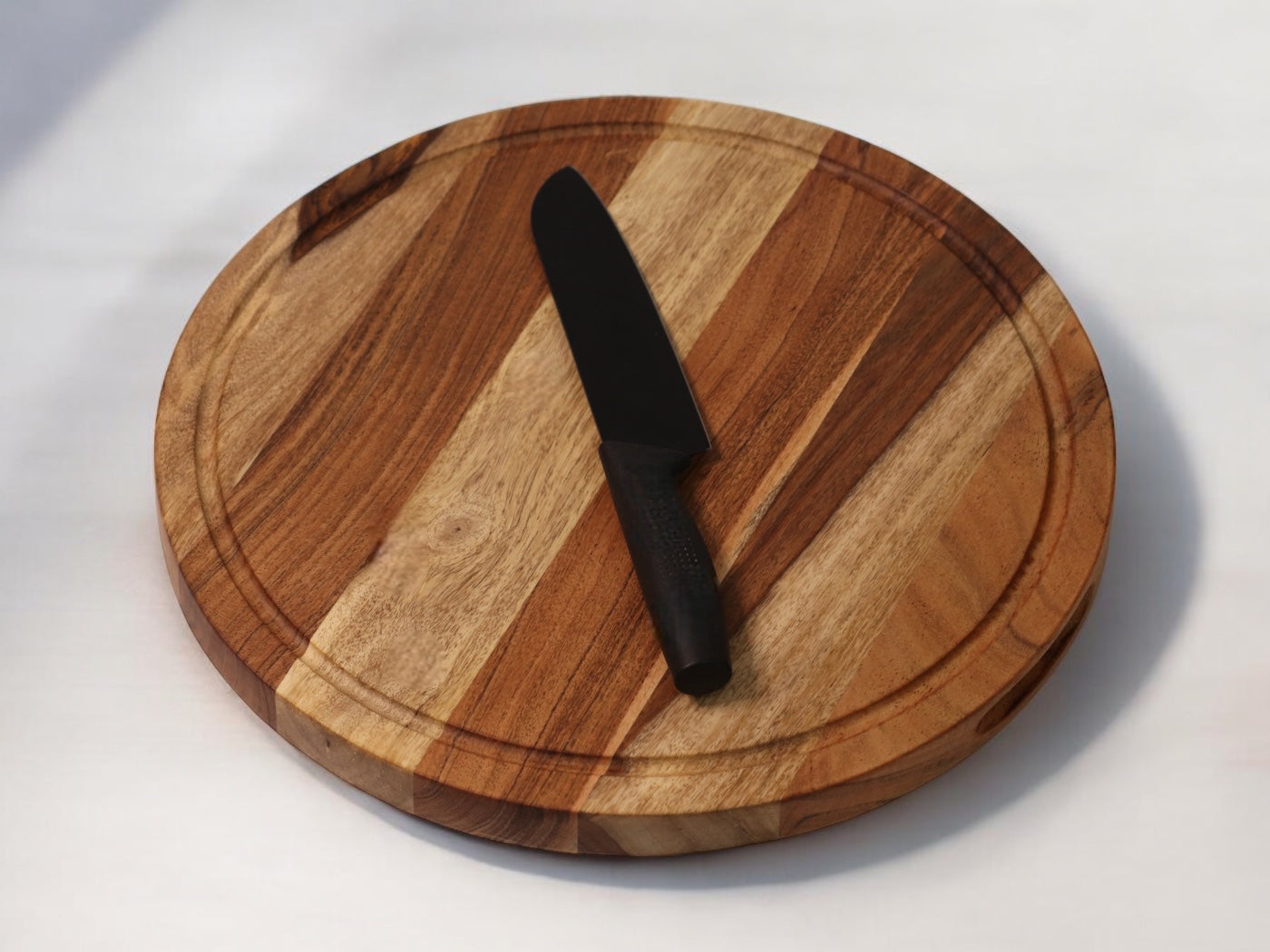 Cierra Round Edge Grain Cutting Board