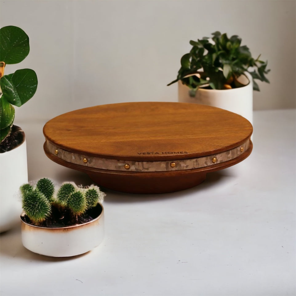 Wooden cake stand